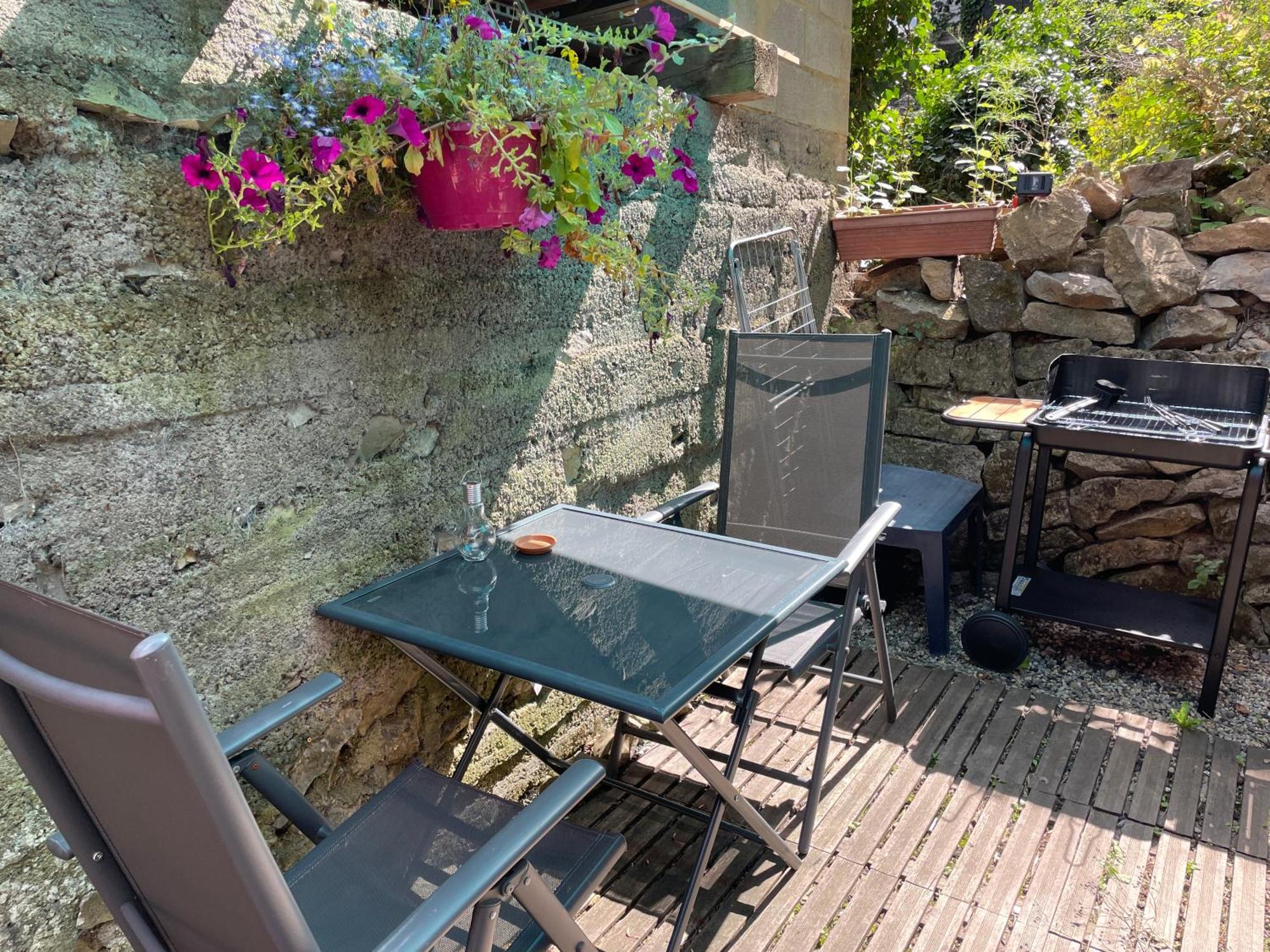 L'Arizona Dinant - Studio Montana - Barbecue, Free Parking, Dog Ok Екстер'єр фото